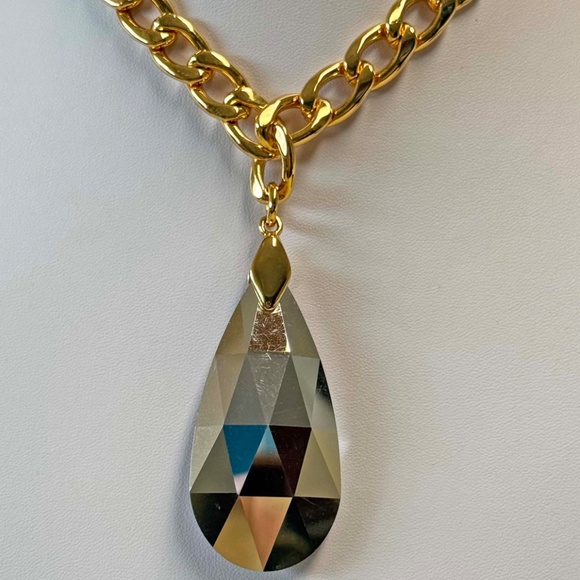 LARGE 2 ⅛ in. GENUINE CRYSTAL NECKLACE, by SHAY LOWE, LABRADOR COLOUR, PEAR SHAP - Picture 7 of 7